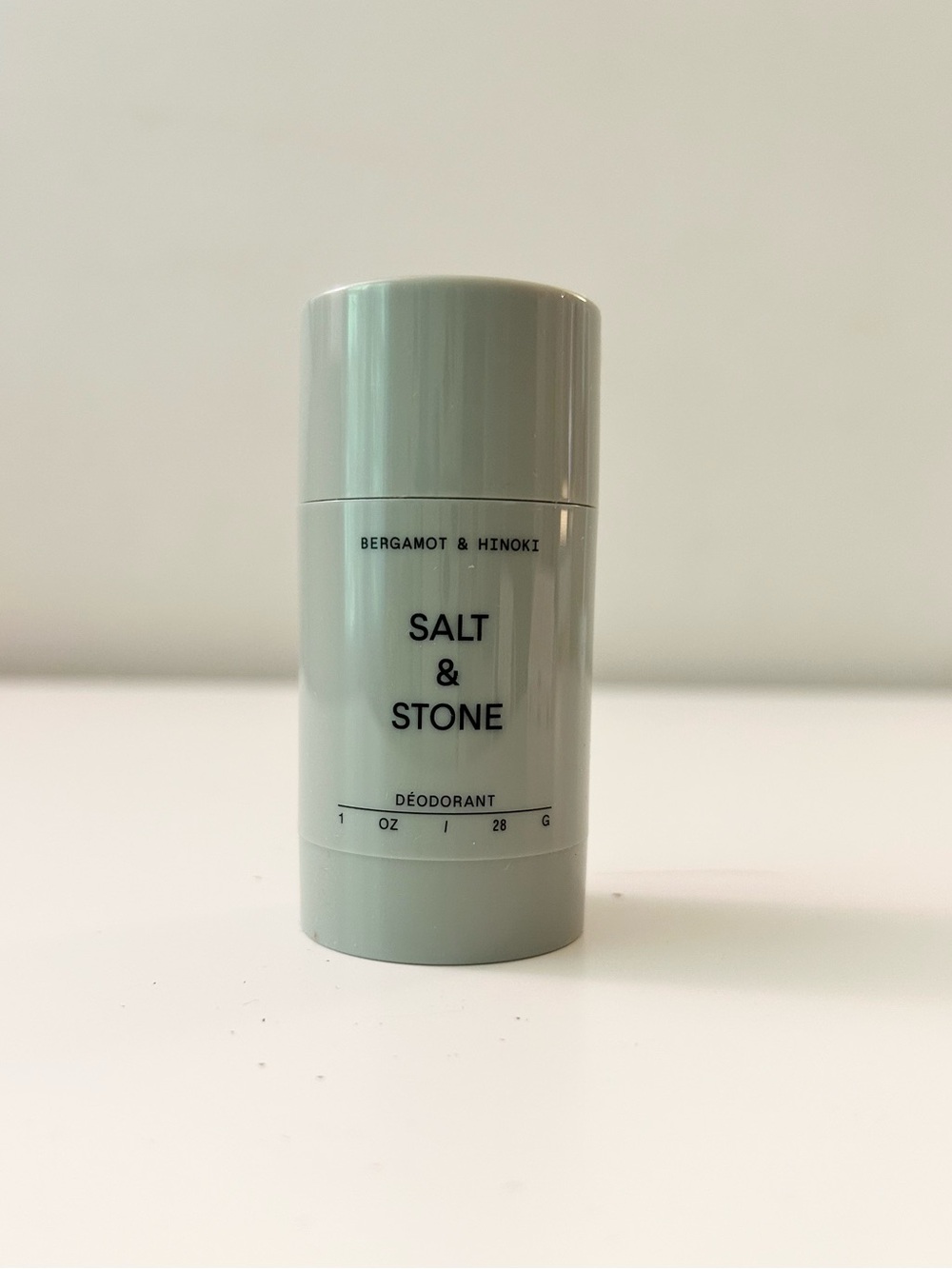 🌸SALT & STONE Bergamot & Hinoki Deodorant Deluxe Mini 28 g